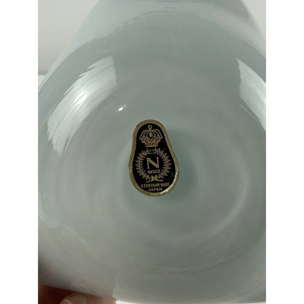 vintage MCM murano glass ashtray handpainted no chips or cracks